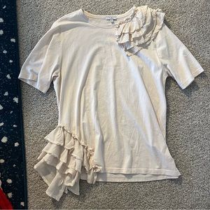 clu ruffle tee